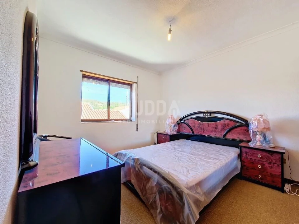 Apartamento T3 para Venda em Sé, Santa Maria e Meixedo Foto 8