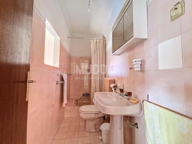 Apartamento T3 para Venda em Sé, Santa Maria e Meixedo Foto 9