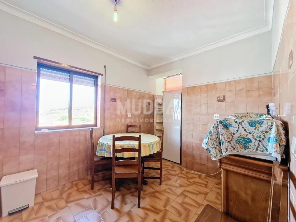 Apartamento T3 para Venda em Sé, Santa Maria e Meixedo Foto 4