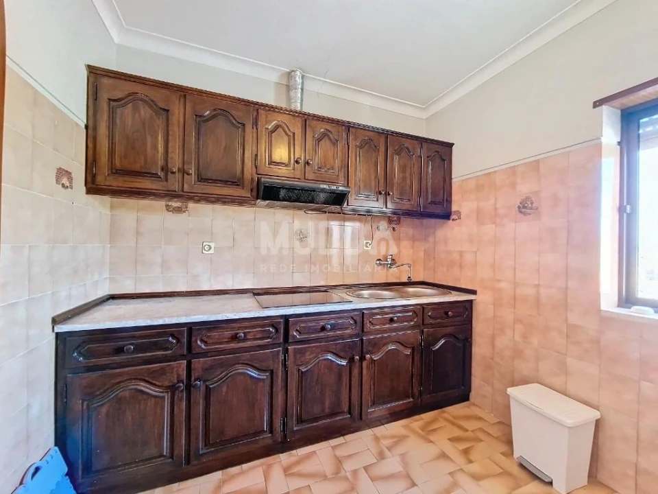 Apartamento T3 para Venda em Sé, Santa Maria e Meixedo Foto 3