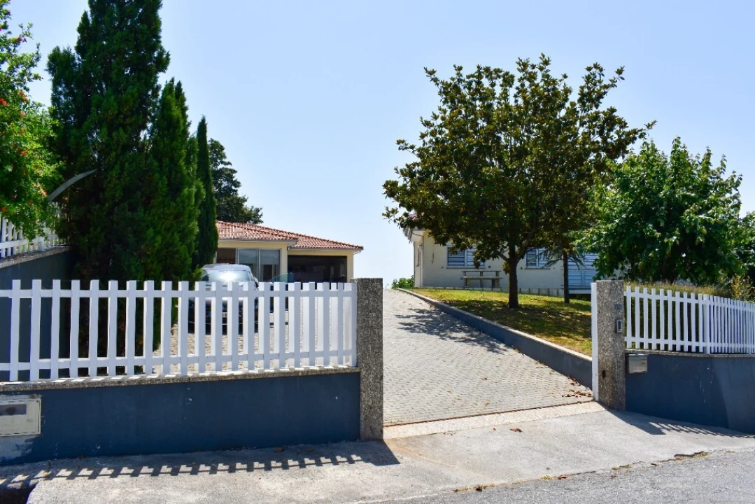 Moradia T3 para Venda em Pinheiro Foto 2