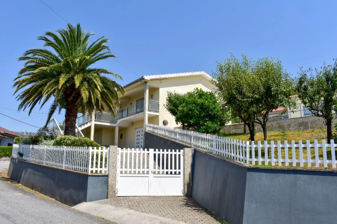 Moradia T3 para Venda em Pinheiro Foto 57