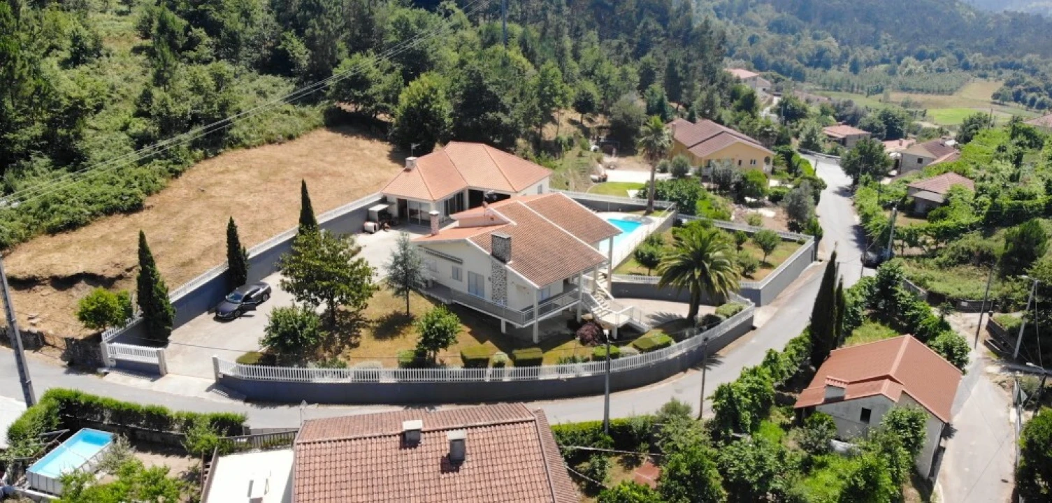 Moradia T3 para Venda em Pinheiro Foto 66