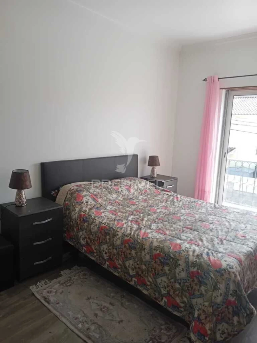 Moradia T6 para Venda em Seixal, Arrentela e Aldeia de Paio Pires Foto 8