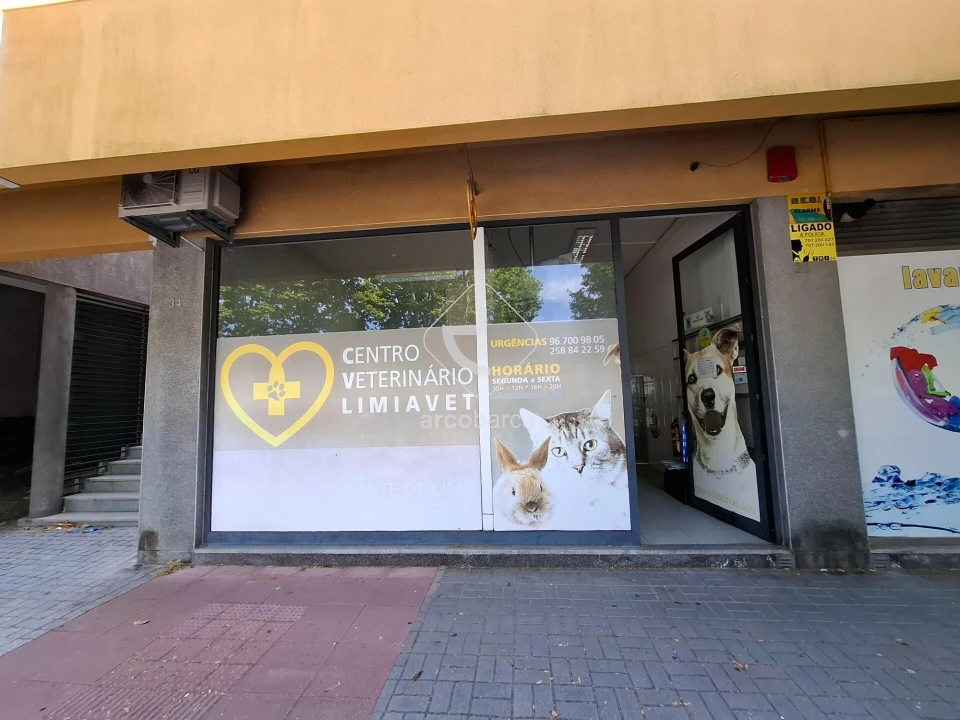 Loja para Arrendamento em Subportela, Deocriste e Portela Susã Foto 3