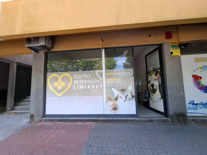 Loja para Arrendamento em Subportela, Deocriste e Portela Susã Foto 3