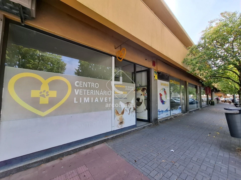Loja para Arrendamento em Subportela, Deocriste e Portela Susã Foto 2