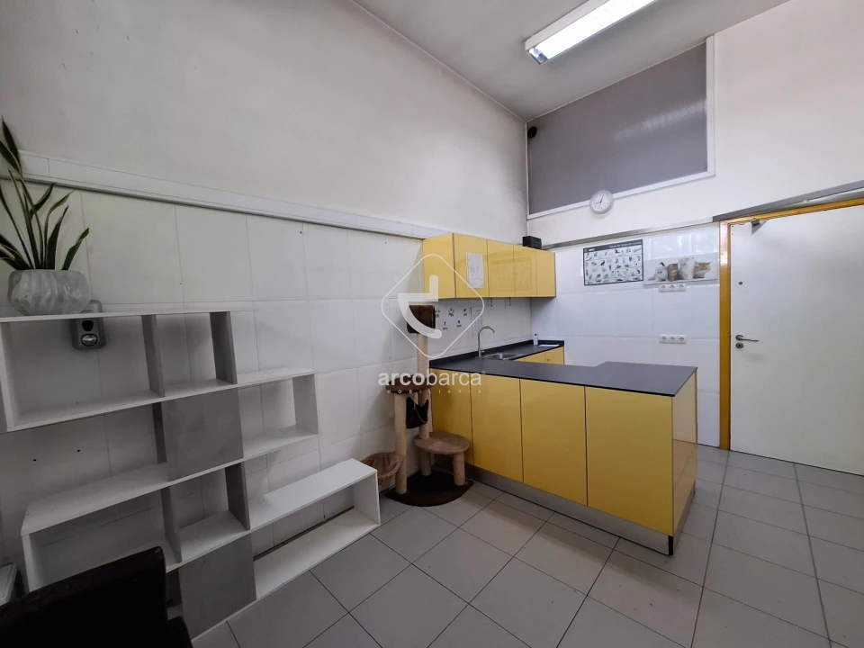 Loja para Arrendamento em Subportela, Deocriste e Portela Susã Foto 6