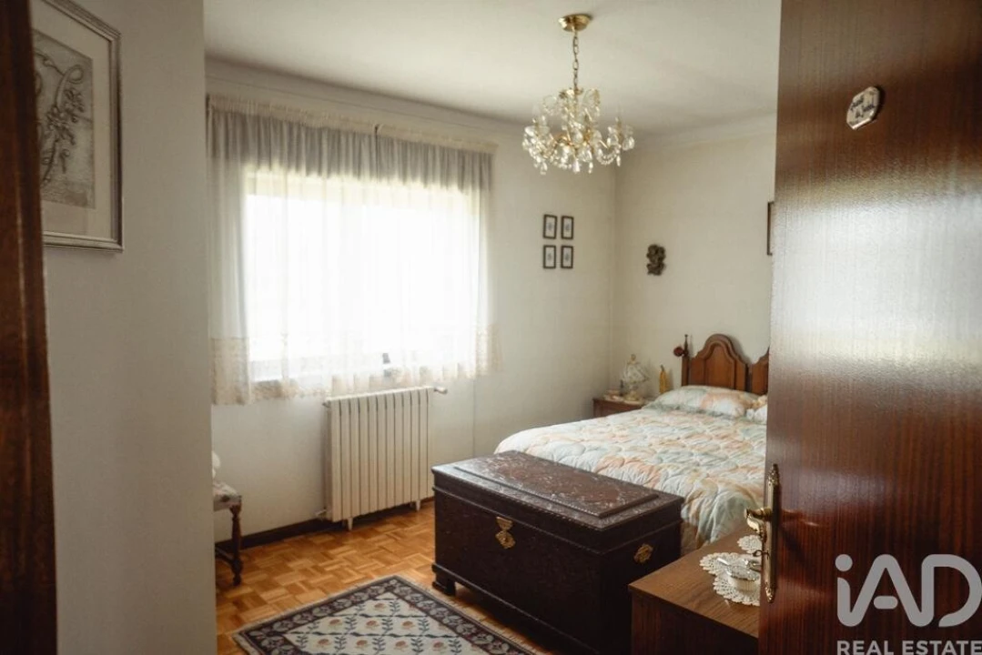 Moradia T3 para Venda em Sabugal e Aldeia de Santo António Foto 18