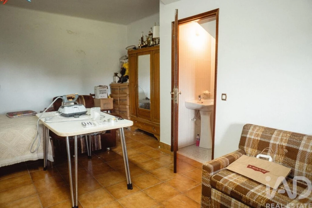 Moradia T3 para Venda em Sabugal e Aldeia de Santo António Foto 26