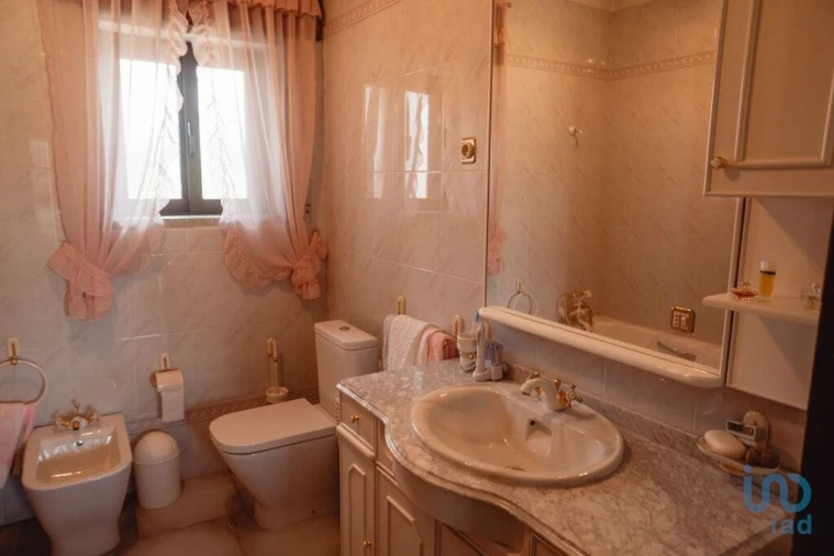 Moradia T3 para Venda em Sabugal e Aldeia de Santo António Foto 11