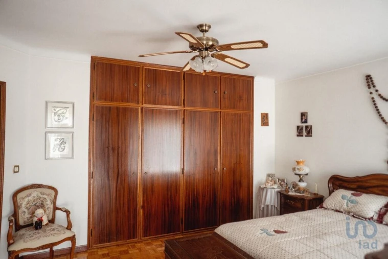 Moradia T3 para Venda em Sabugal e Aldeia de Santo António Foto 13