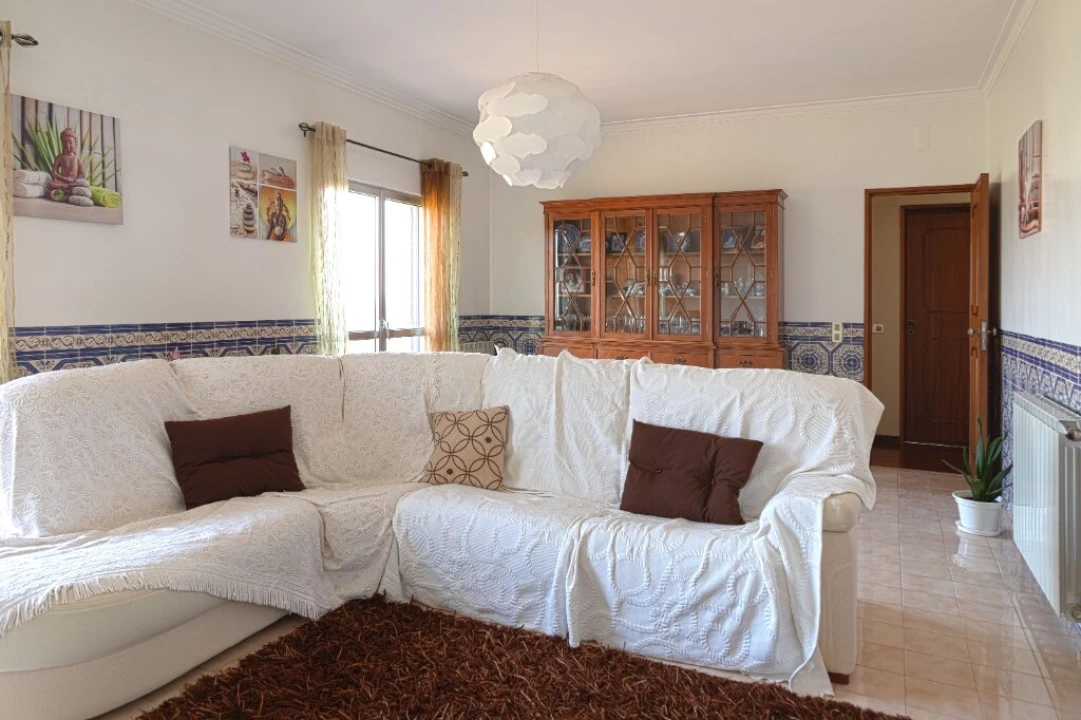 Moradia T6 para Venda em São João Baptista e Santa Maria dos Olivais Foto 12