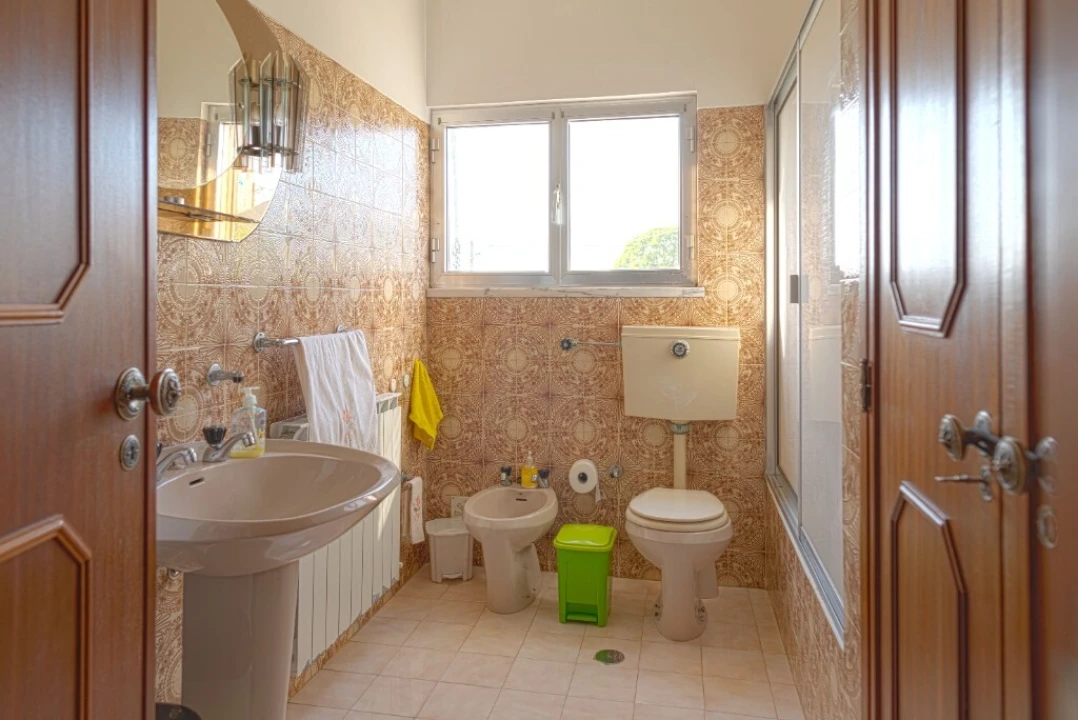 Moradia T6 para Venda em São João Baptista e Santa Maria dos Olivais Foto 26