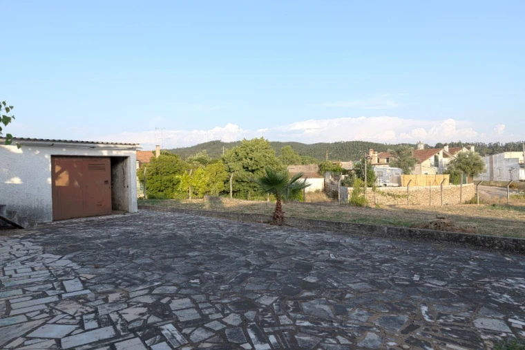 Moradia T6 para Venda em São João Baptista e Santa Maria dos Olivais Foto 9