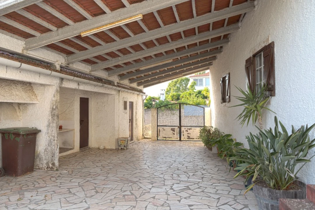 Moradia T6 para Venda em São João Baptista e Santa Maria dos Olivais Foto 40