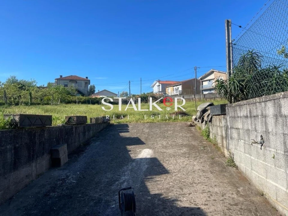 Terreno para Venda em Argoncilhe Foto 2