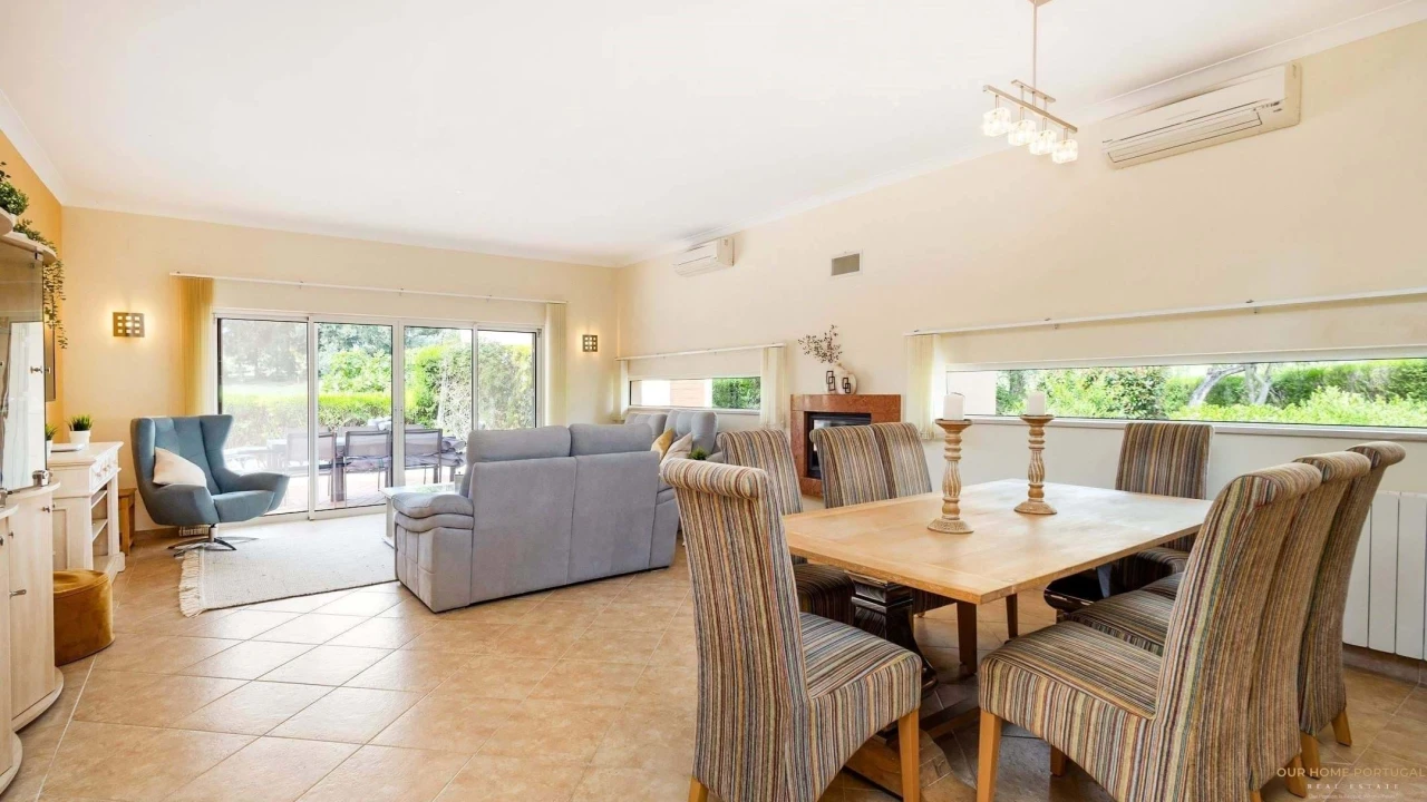 Apartamento T4 para Venda em Estômbar e Parchal Foto 4