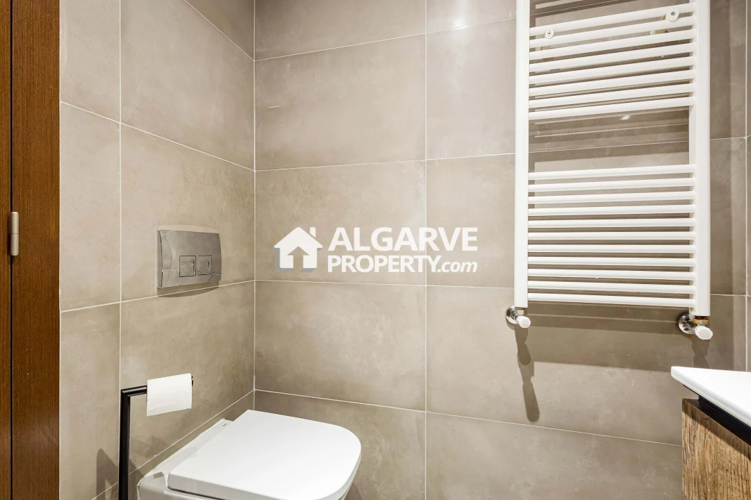 Apartamento T6 para Venda em Boliqueime Foto 25