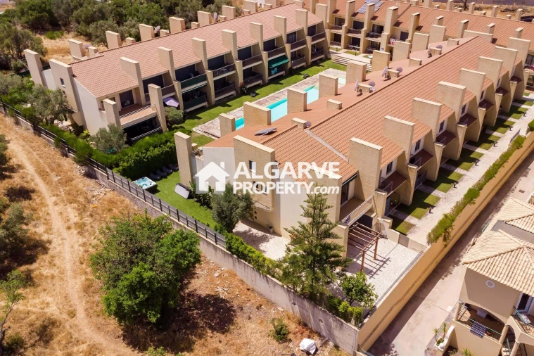 Apartamento T6 para Venda em Boliqueime Foto 6