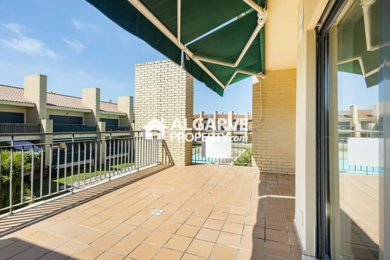 Apartamento T6 para Venda em Boliqueime Foto 34