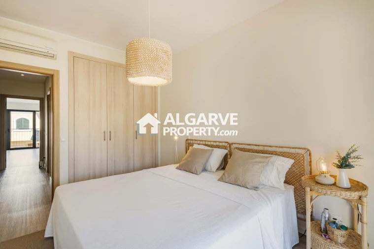 Apartamento T6 para Venda em Boliqueime Foto 4