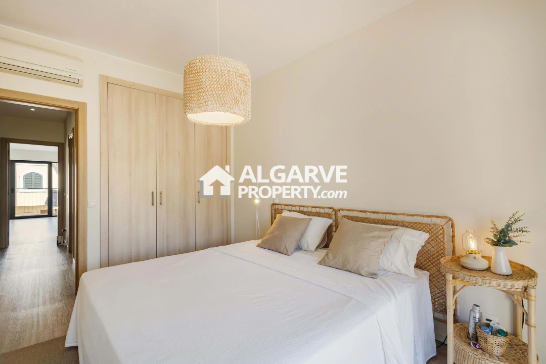 Apartamento T6 para Venda em Boliqueime Foto 5