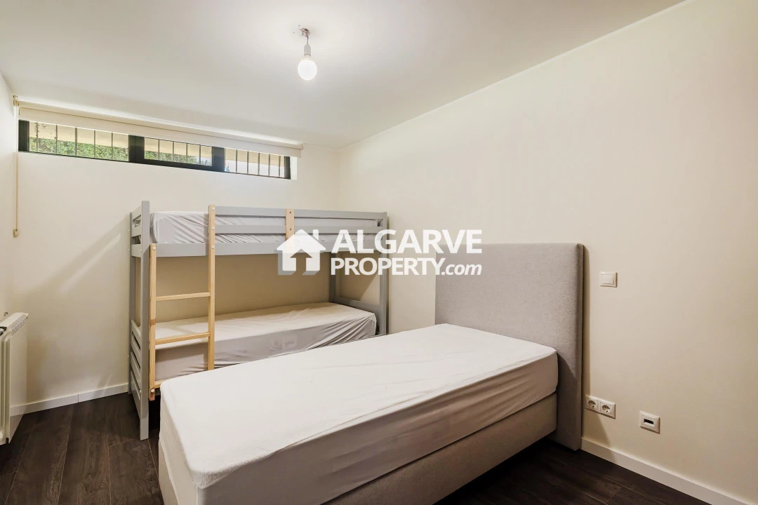 Apartamento T6 para Venda em Boliqueime Foto 21