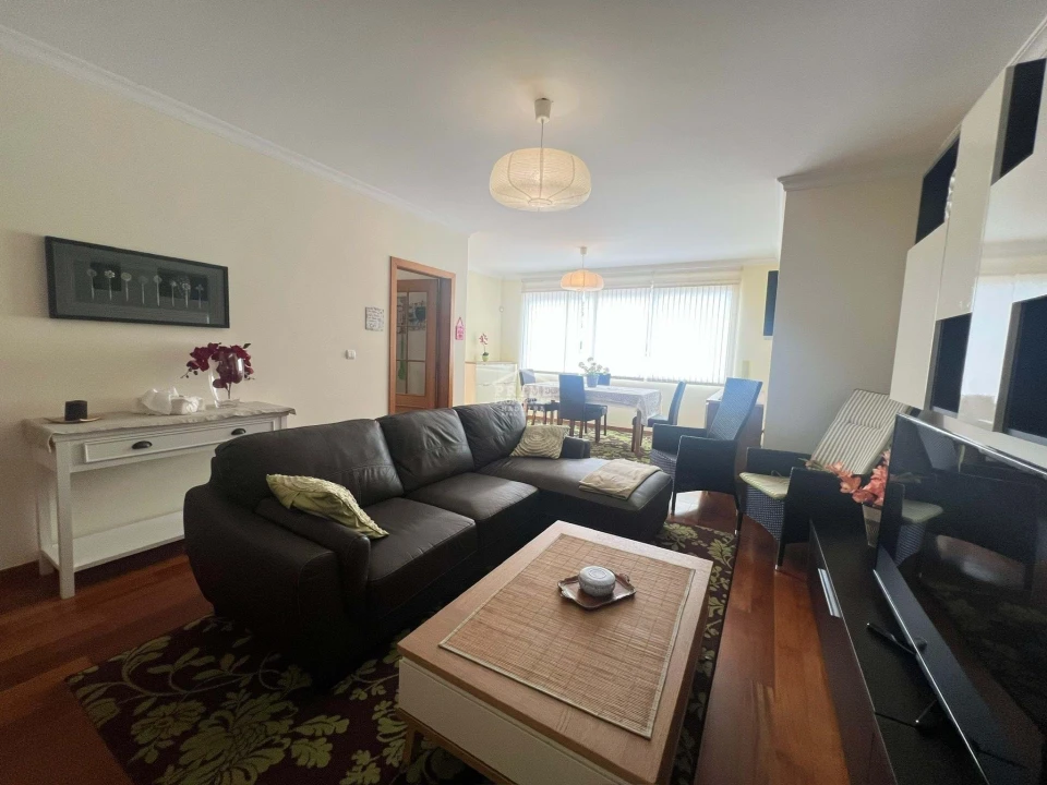 Moradia T3 para Venda em São Martinho Foto 8