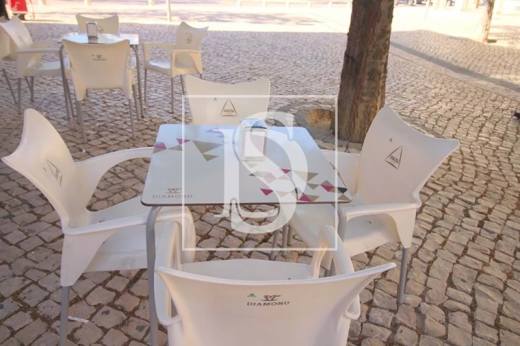 Negócio para Venda em Laranjeiro e Feijó Foto 9