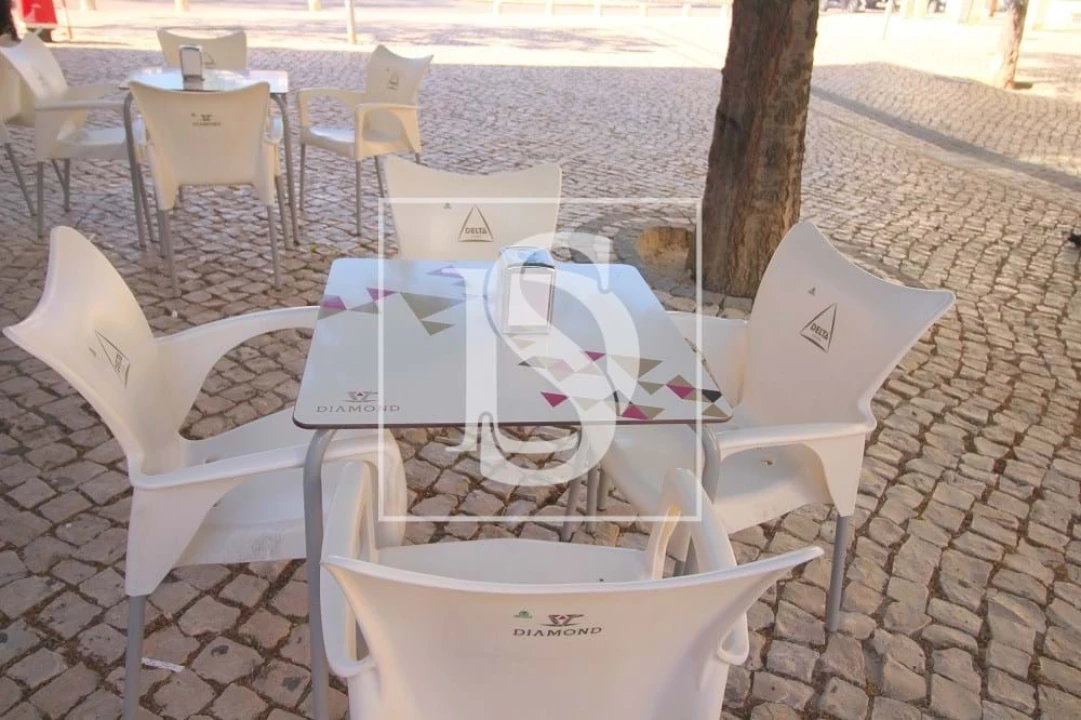 Negócio para Venda em Laranjeiro e Feijó Foto 9