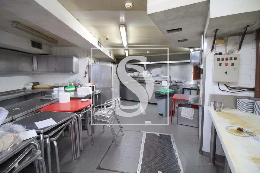 Negócio para Venda em Laranjeiro e Feijó Foto 6