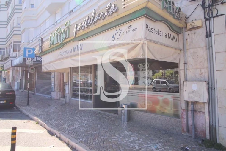 Negócio para Venda em Almada, Cova da Piedade, Pragal e Cacilhas