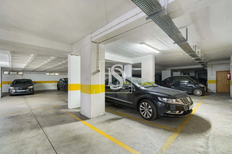 Apartamento T4 para Arrendamento em Alcabideche Foto 23