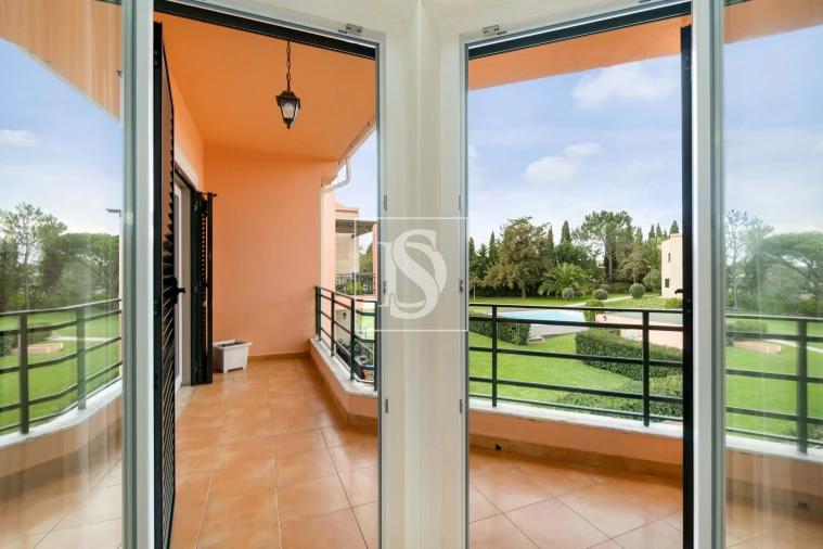 Apartamento T4 para Arrendamento em Alcabideche Foto 7