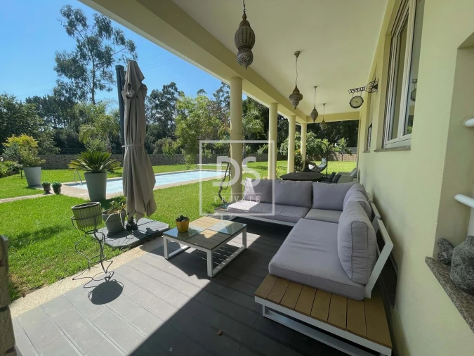 Moradia T4 para Venda em Modivas Foto 22