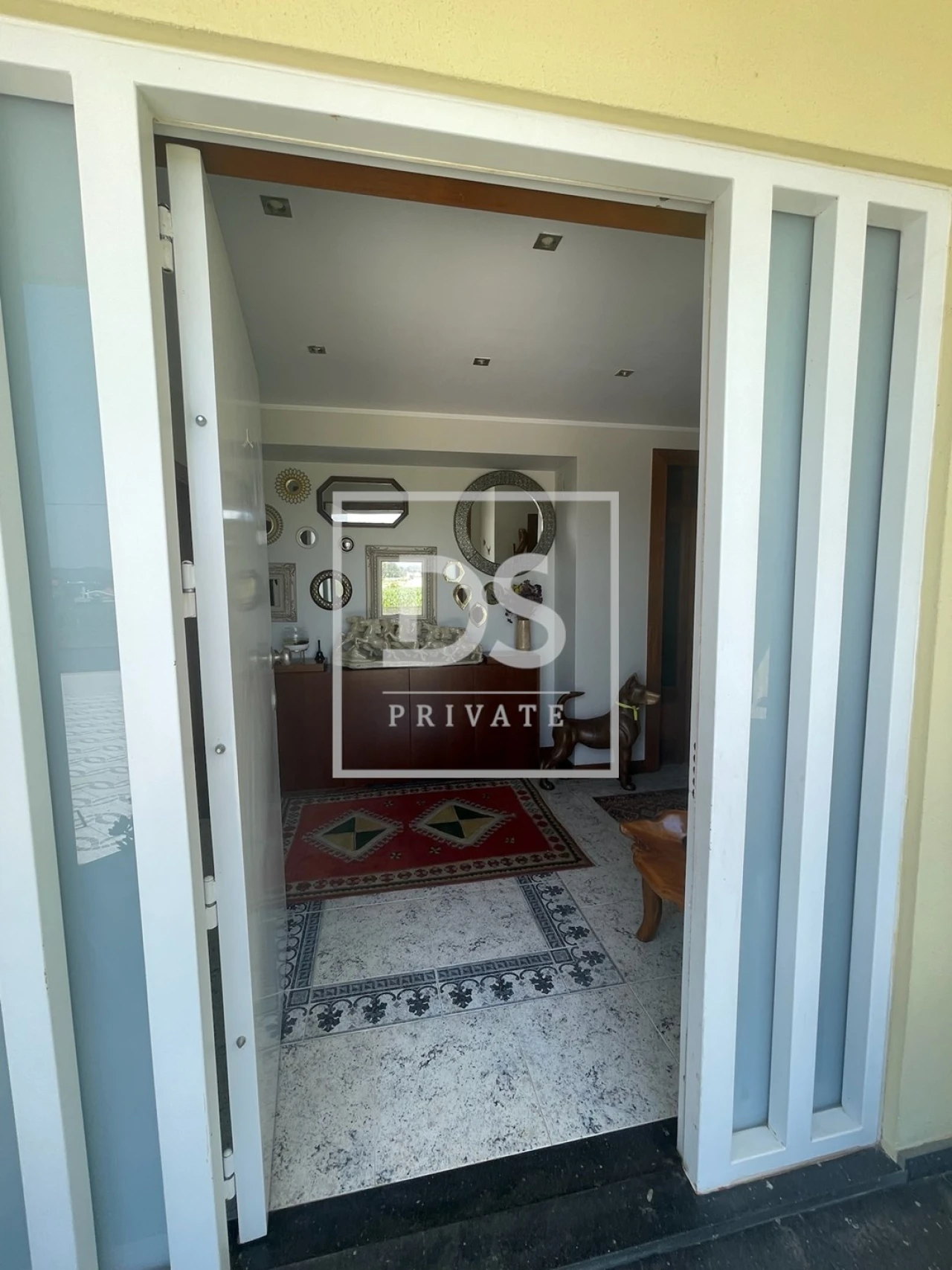 Moradia T4 para Venda em Modivas Foto 4