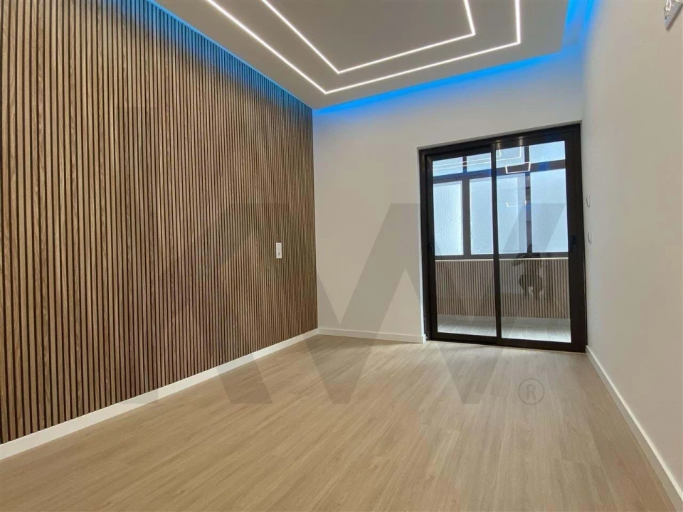 Apartamento T2 para Venda em Quarteira Foto 32