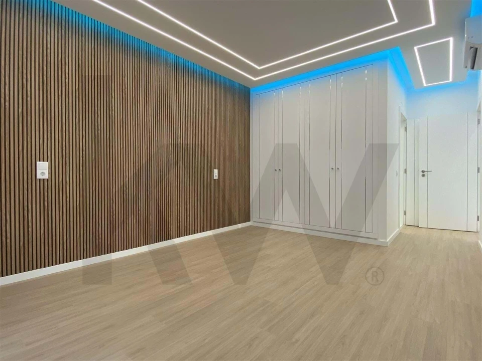 Apartamento T2 para Venda em Quarteira Foto 25