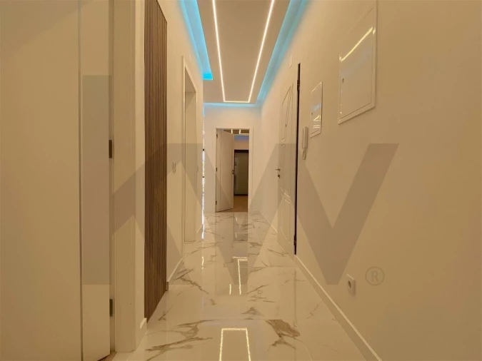 Apartamento T2 para Venda em Quarteira Foto 35