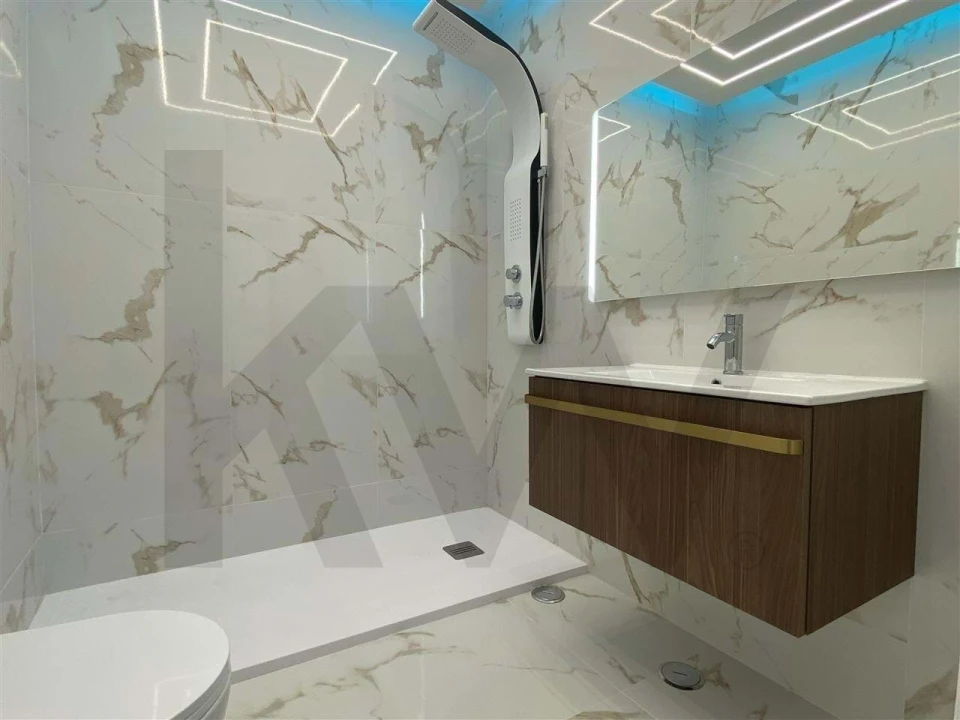 Apartamento T2 para Venda em Quarteira Foto 29