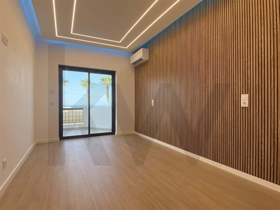 Apartamento T2 para Venda em Quarteira Foto 36