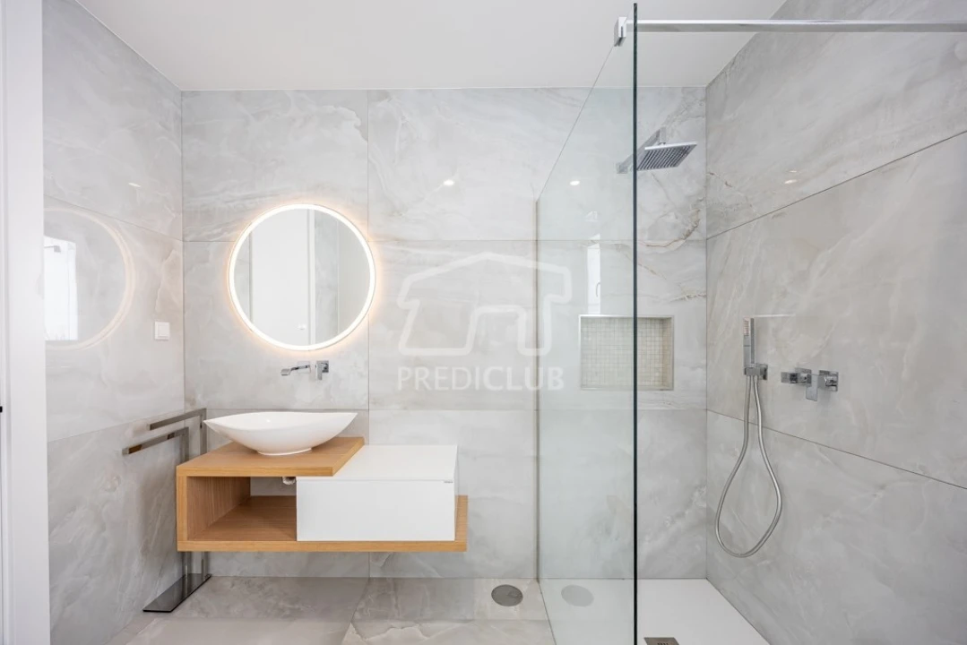 Moradia T3 para Venda em Fajã da Ovelha Foto 13