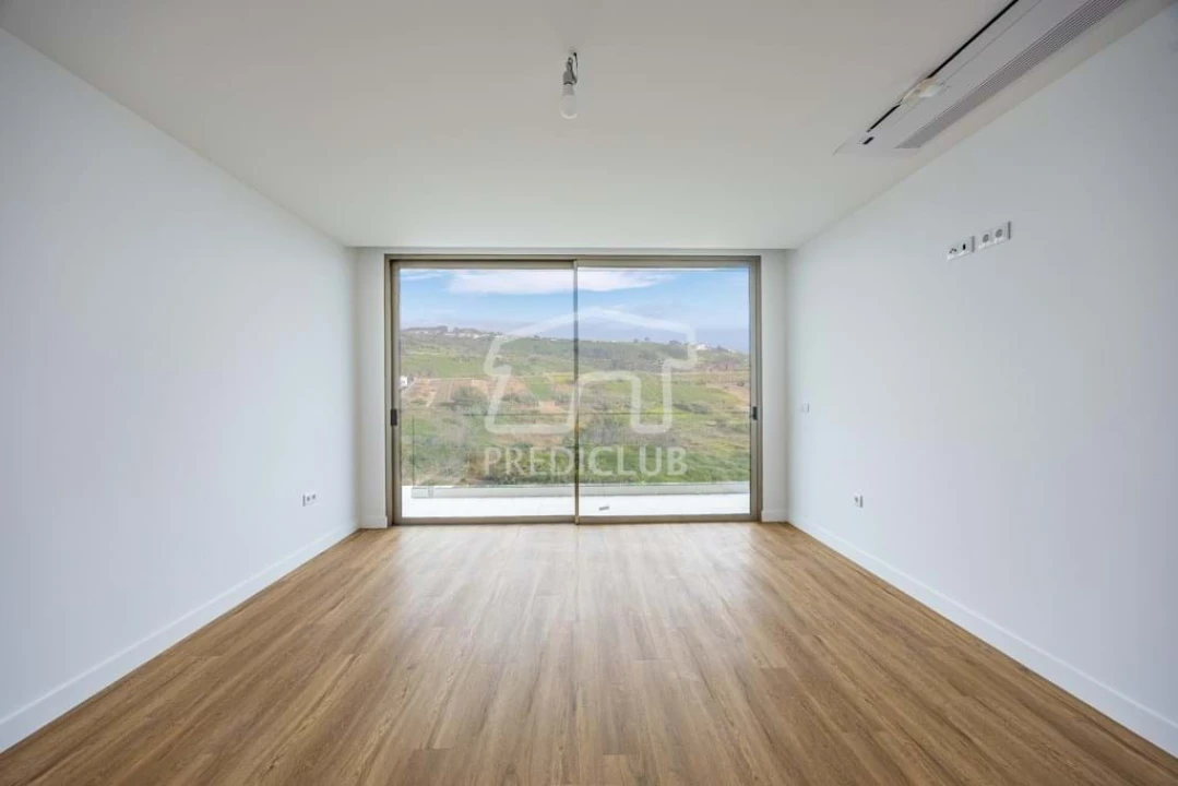 Moradia T3 para Venda em Fajã da Ovelha Foto 11