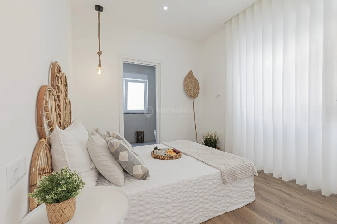 Apartamento T2 para Venda em Seixal Foto 23