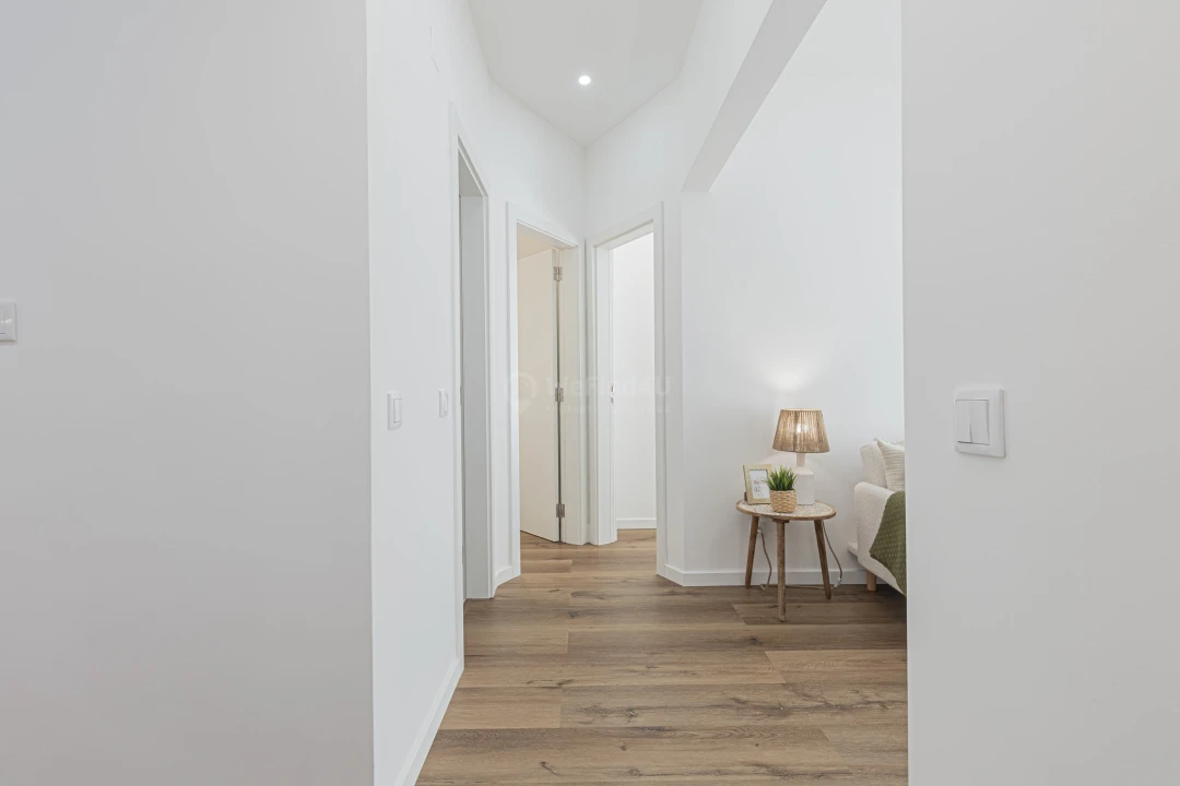 Apartamento T2 para Venda em Seixal Foto 2