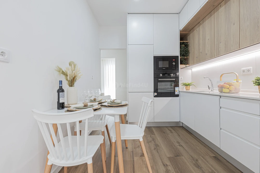 Apartamento T2 para Venda em Seixal Foto 38