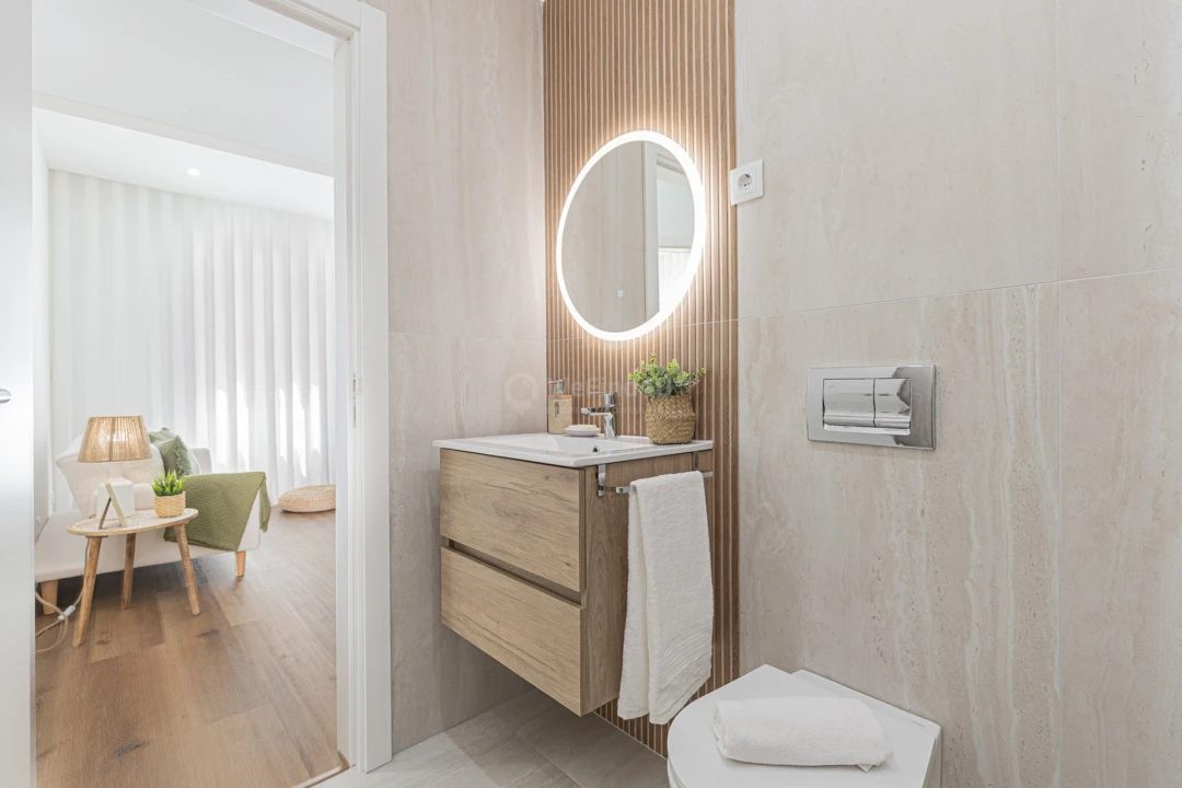 Apartamento T2 para Venda em Seixal Foto 17