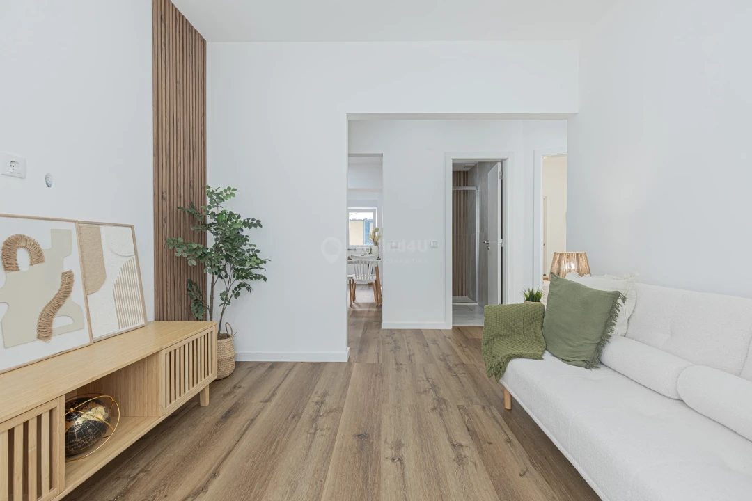 Apartamento T2 para Venda em Seixal Foto 10