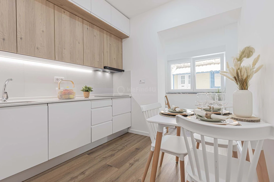 Apartamento T2 para Venda em Seixal Foto 33